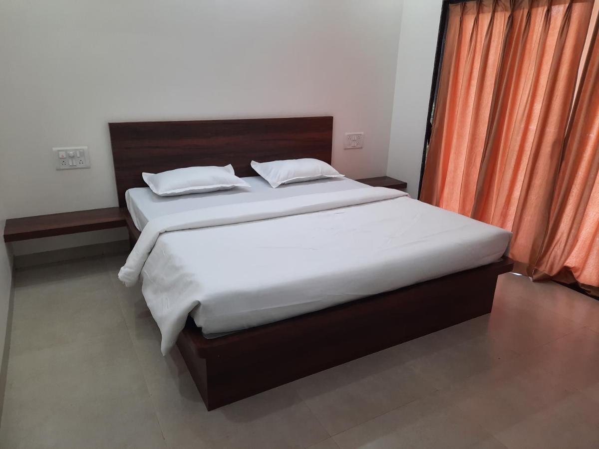 Raapan Beach Resort Mālvan Dış mekan fotoğraf